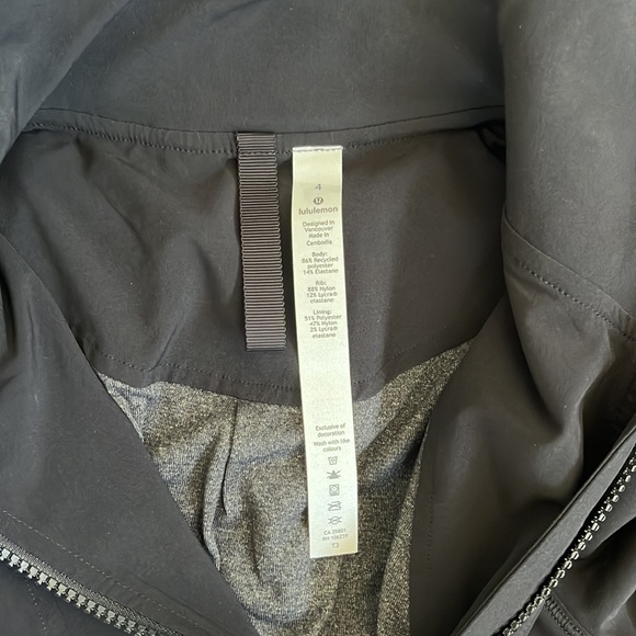 LULU LEMON Sights Seen Jacket - Picture 6 of 7